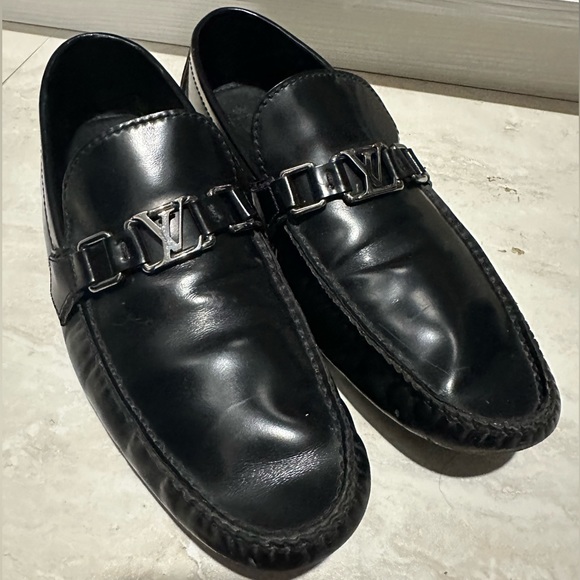 Men’s Louis Vuitton Moccasin - Picture 1 of 7